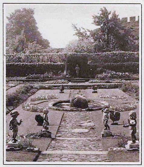 Hampton Court - Illustrated London News - 26 June 1926